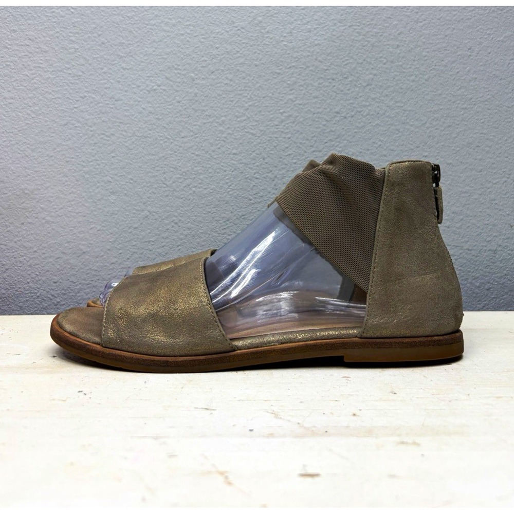 Eileen Fisher Bronze Metallic Open Toe Flat Sandals Size 7.5